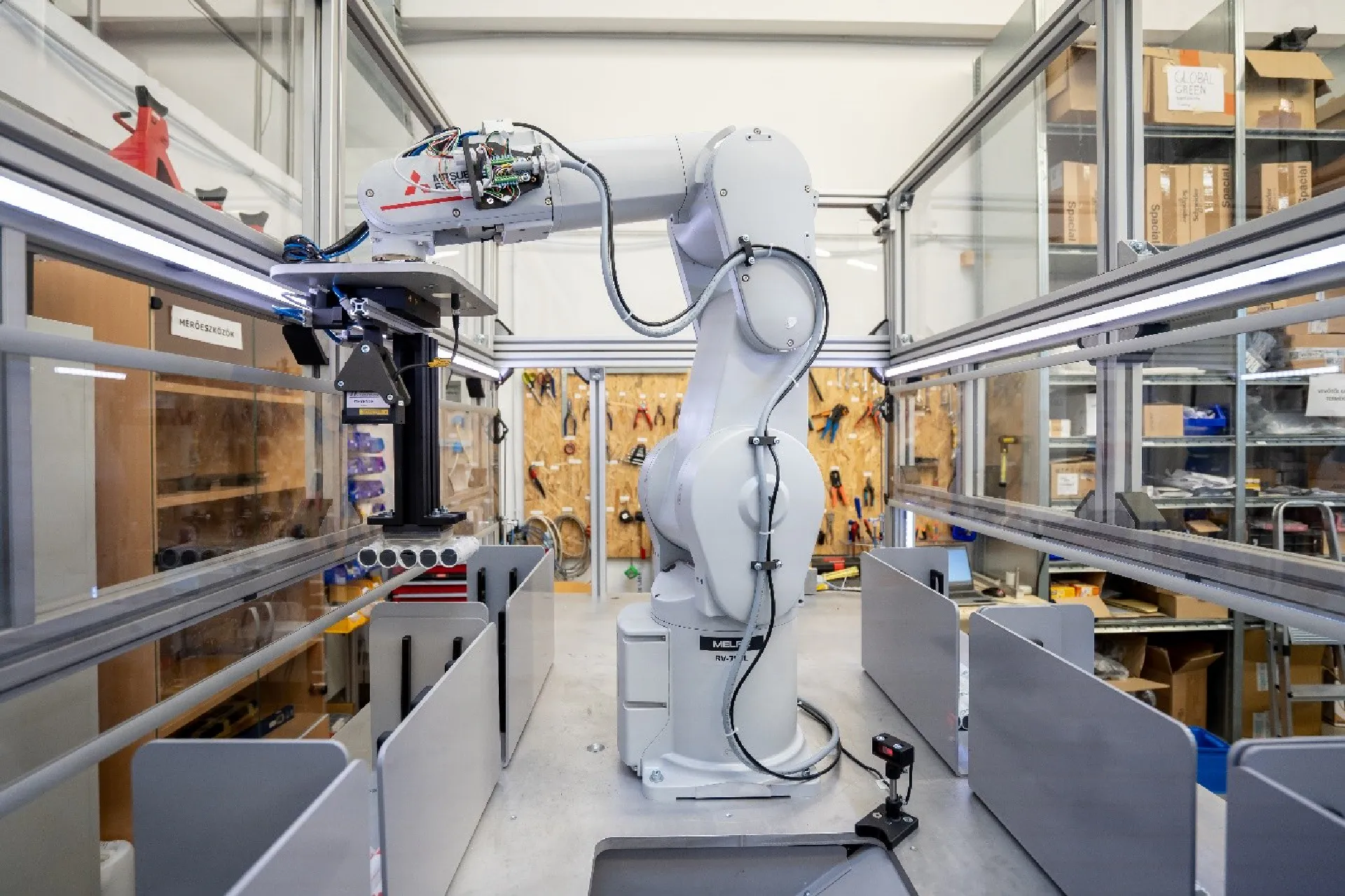 Érme kipakolásra alkalmas robot fejlesztése